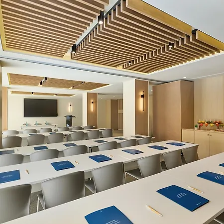 Hipotels Flamenco Hotell 4*