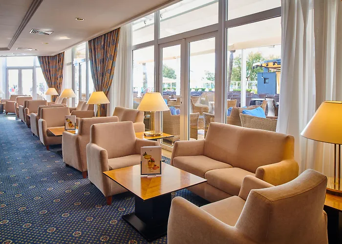 弗拉门戈时尚酒店 4* 卡拉米洛