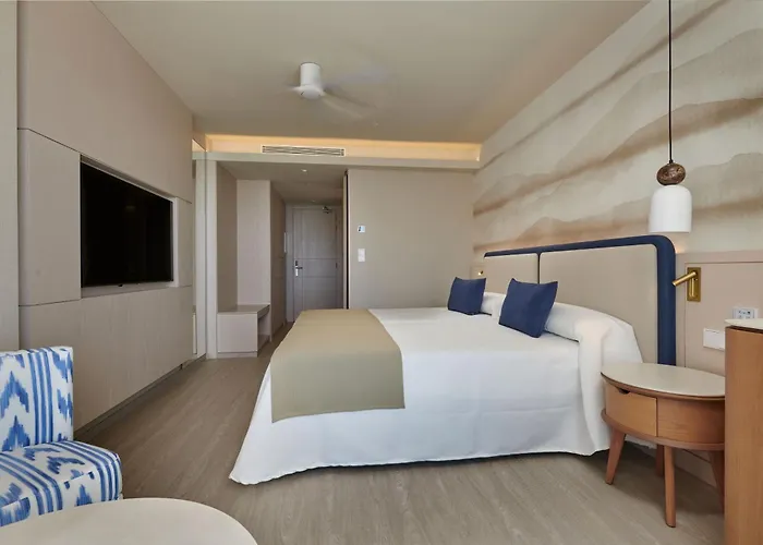 Hipotels Flamenco Кала-Мільор